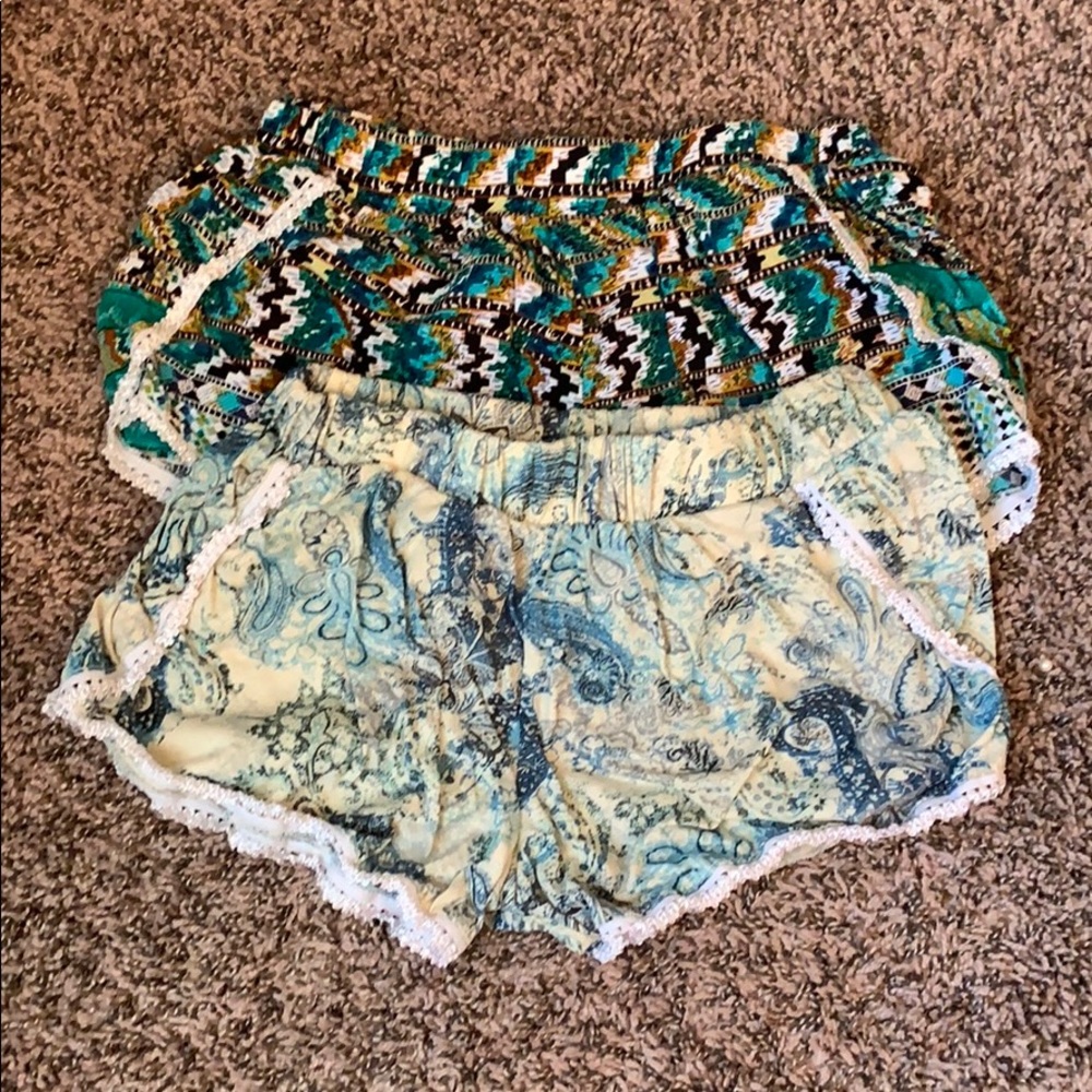 2 pairs of shorts